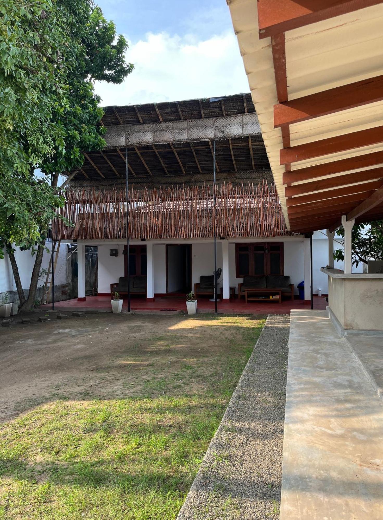 Docrid Hostel Weligama Buitenkant foto