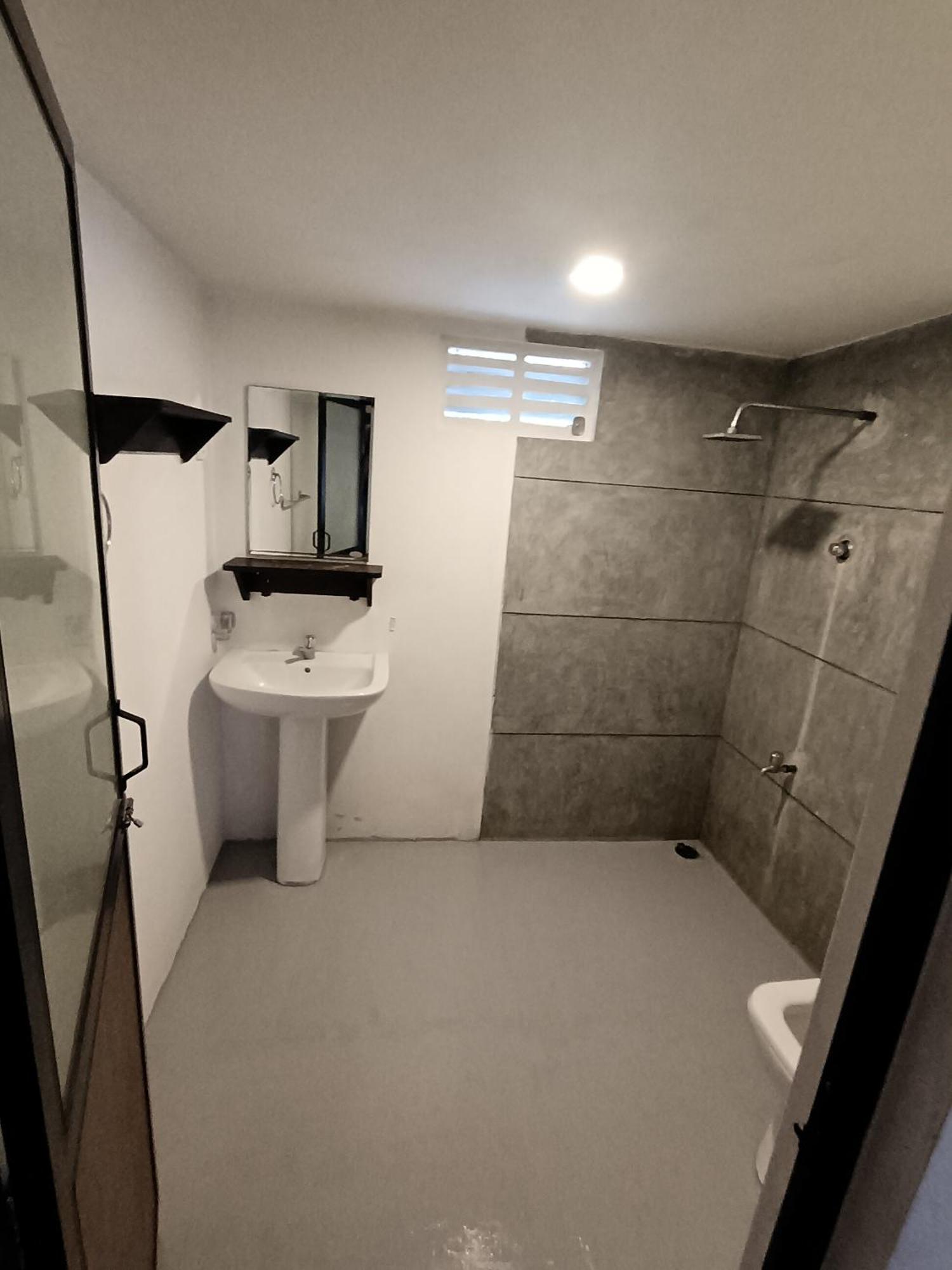 Docrid Hostel Weligama Buitenkant foto