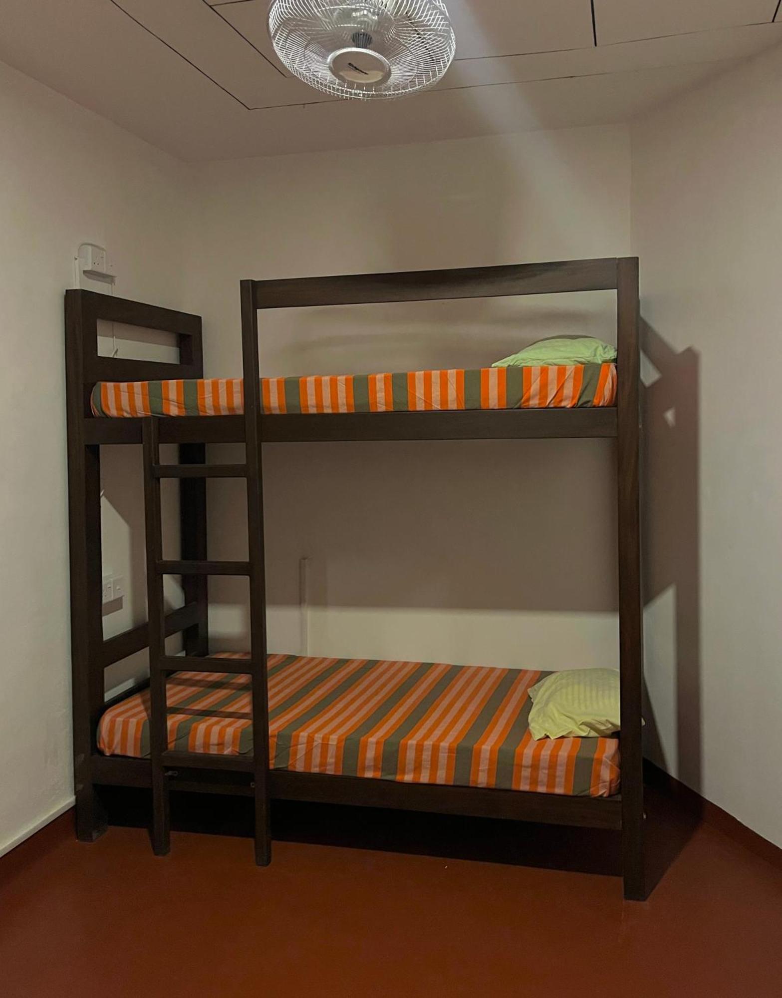 Docrid Hostel Weligama Buitenkant foto