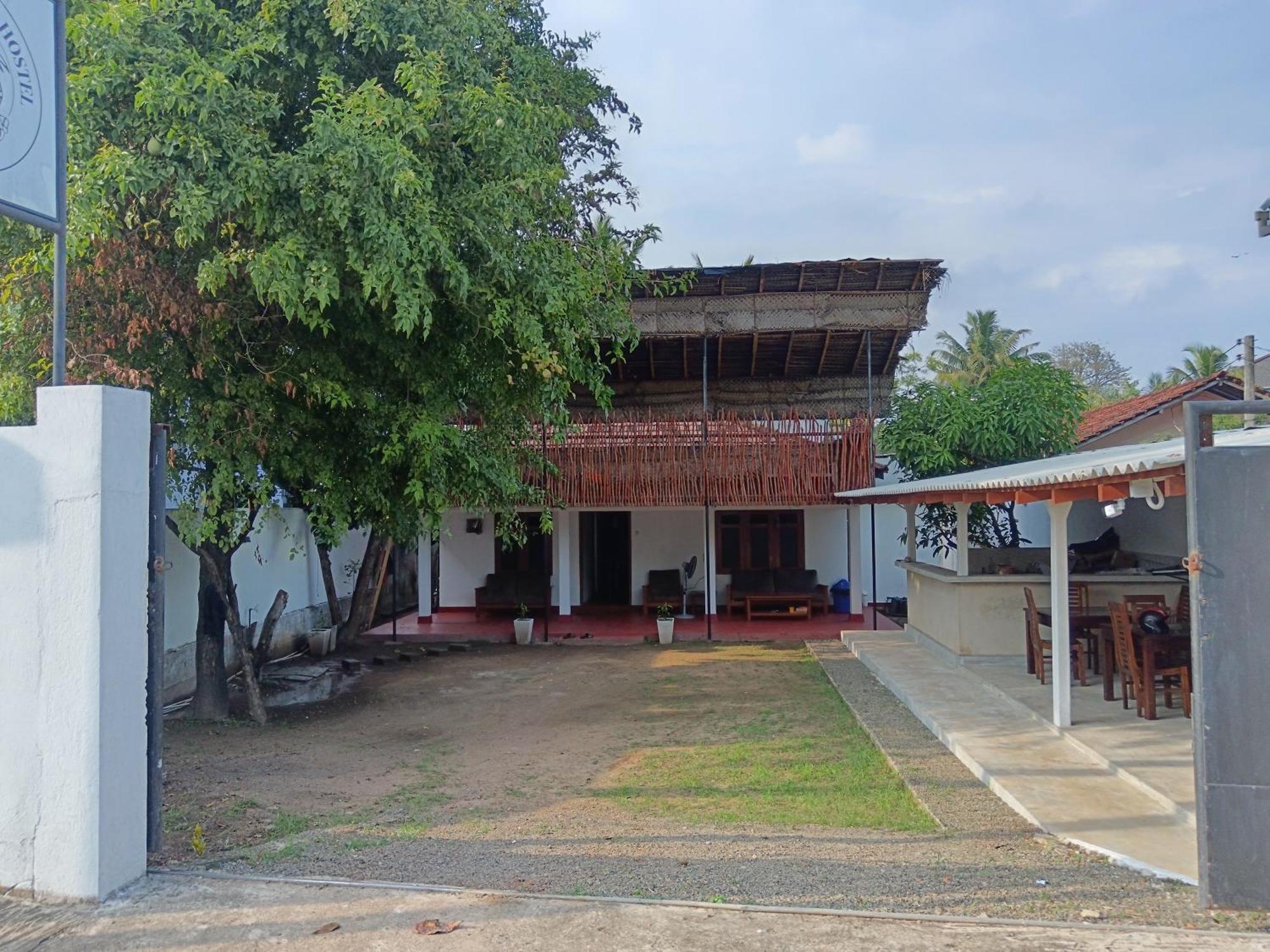 Docrid Hostel Weligama Buitenkant foto